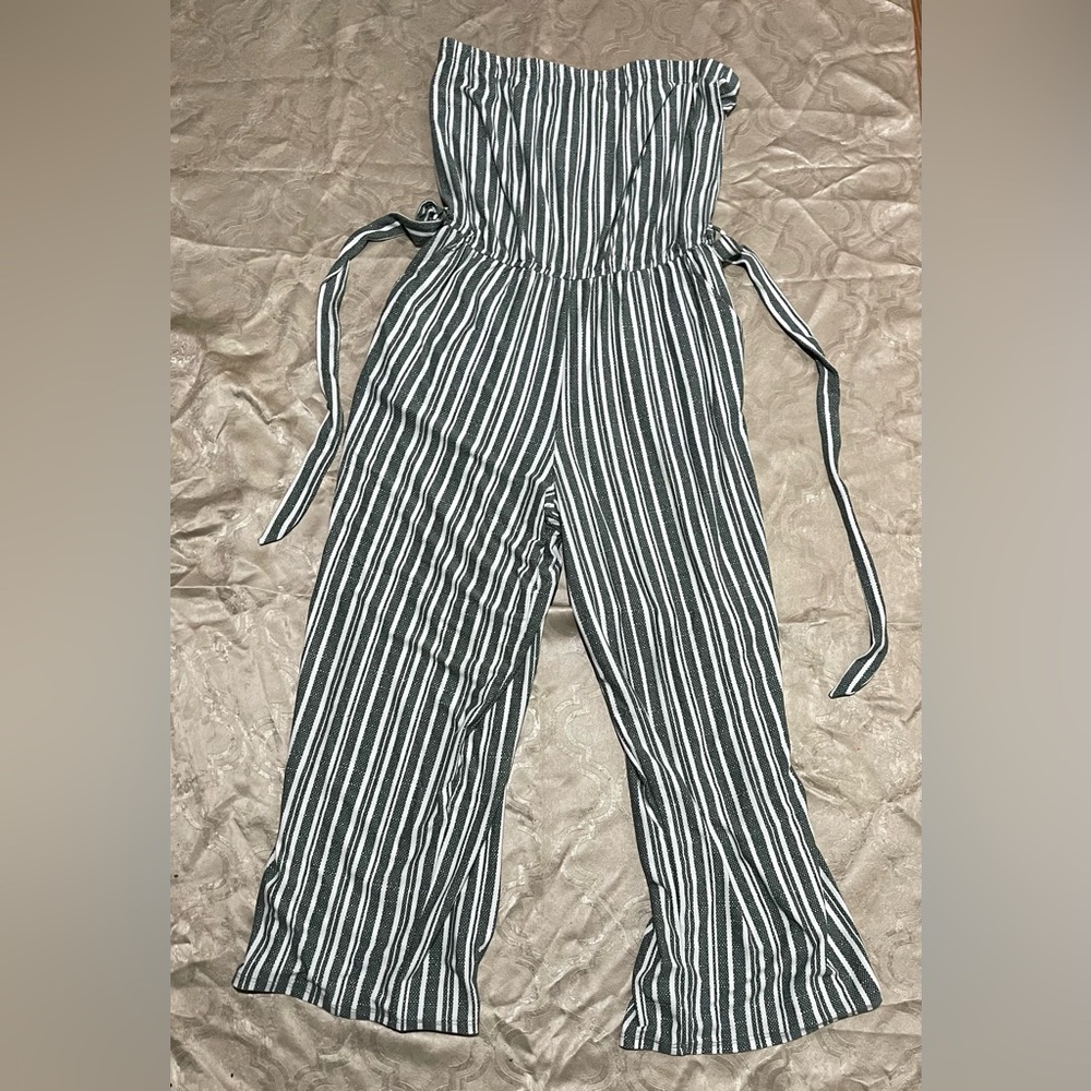 NWT Derek Heart Green and White Striped Top